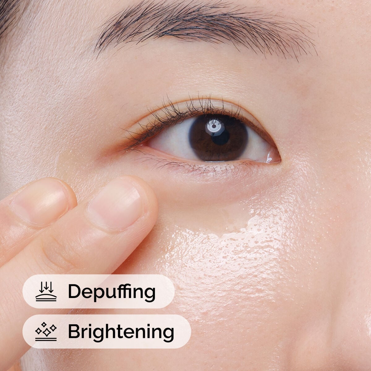 caffeine-solution-5-egcg-eye-serum-i7 ord-caffeine-solution-egcg-model-application-with-benefits.jpg